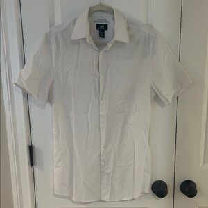 H&M Men's Classic White Button Down Shirt